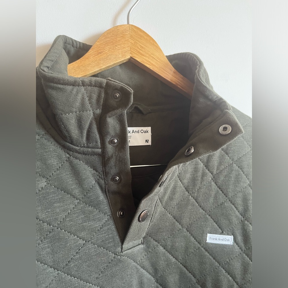 Frank and Oak Organic Cotton Olive Quilted Pullover - Picture 3 of 8